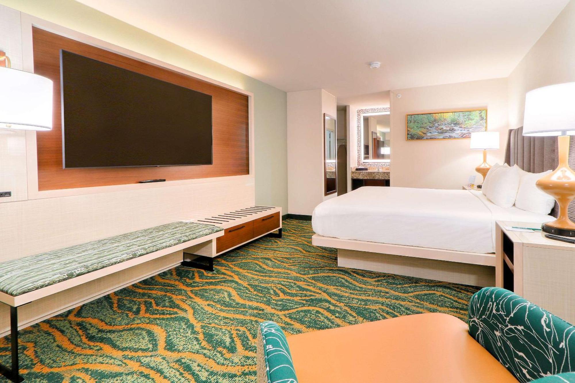 Quality Inn Near The Island פיג'ן פורג' מראה חיצוני תמונה