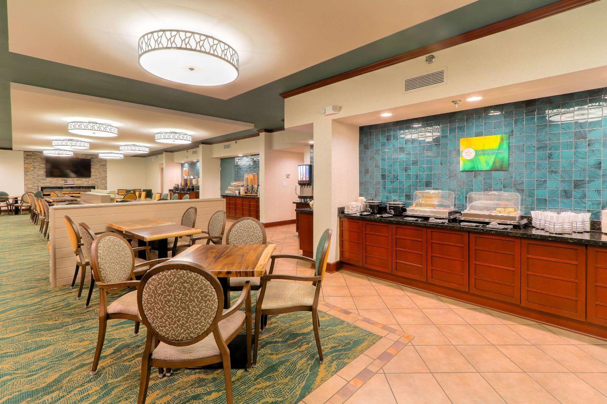 Quality Inn Near The Island פיג'ן פורג' מראה חיצוני תמונה